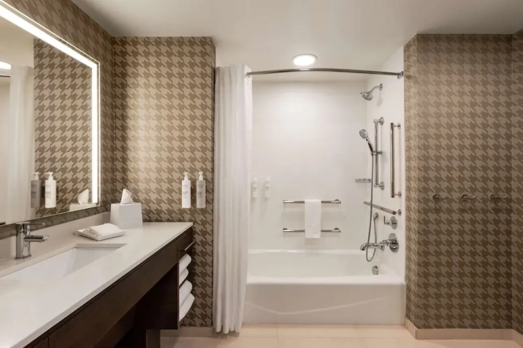 Double Suite