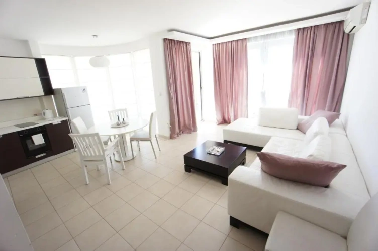 2 Bedrooms Apartment with balcony