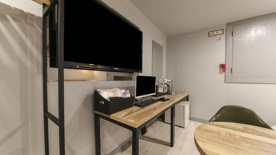 Tour Hotel