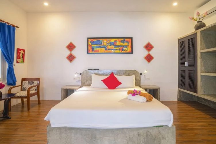 Be's Beach House An Bang