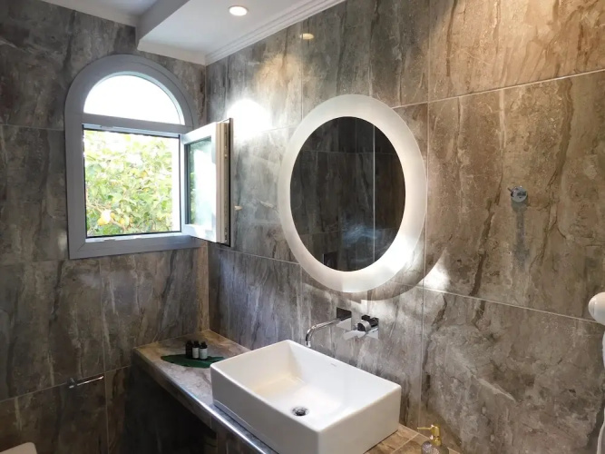 Orea Superior Rooms