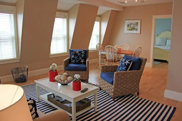 Atlantic House Inn