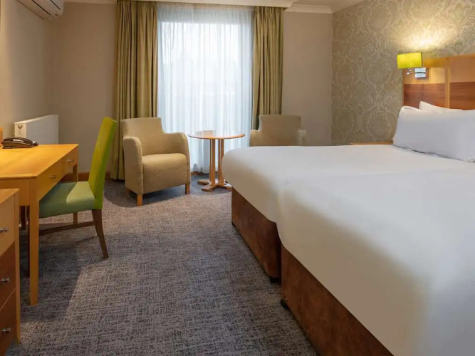 Hampshire Court Hotel & Spa