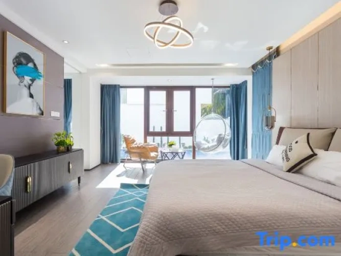 4 Bedrooms Premier Villa