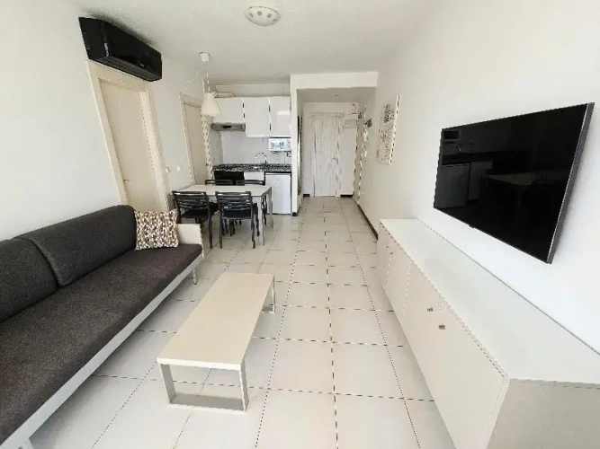 2 Bedrooms Quadruple Apartment