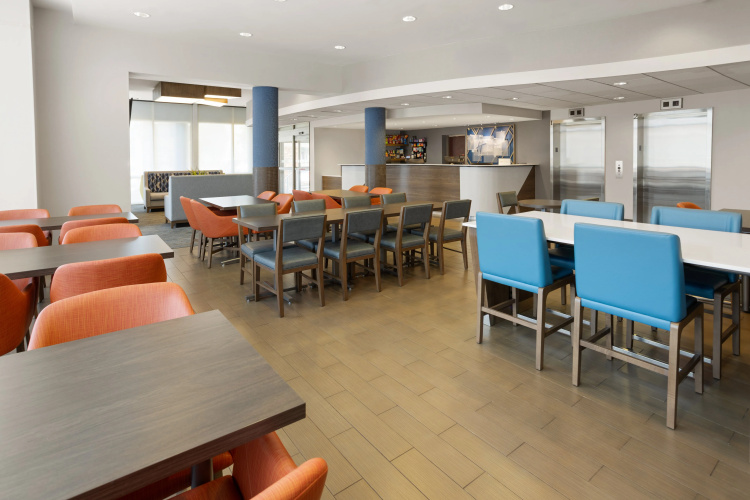 Holiday Inn Express Philadelphia-Penns Landing photo 28