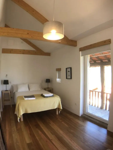 Vila Cavali a in Bustelo