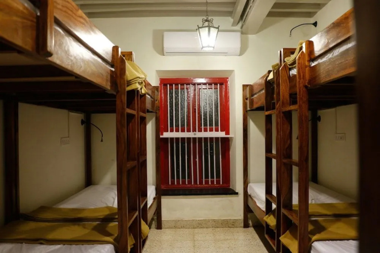 Horn Ok Please Hostel