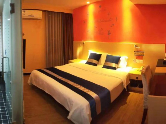 Fengyue Hotel