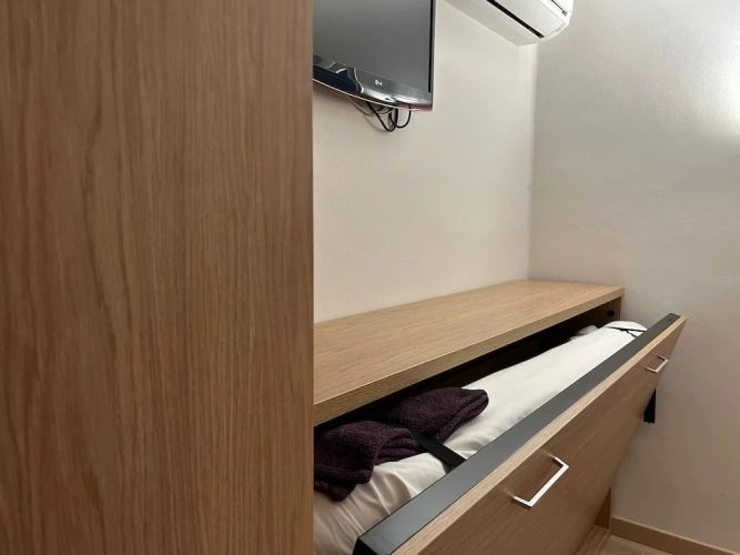 Standard Triple room