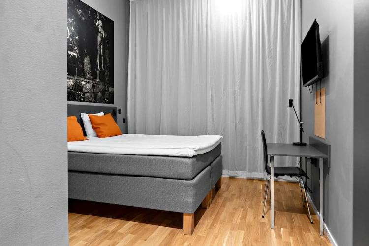Economy No window Double room