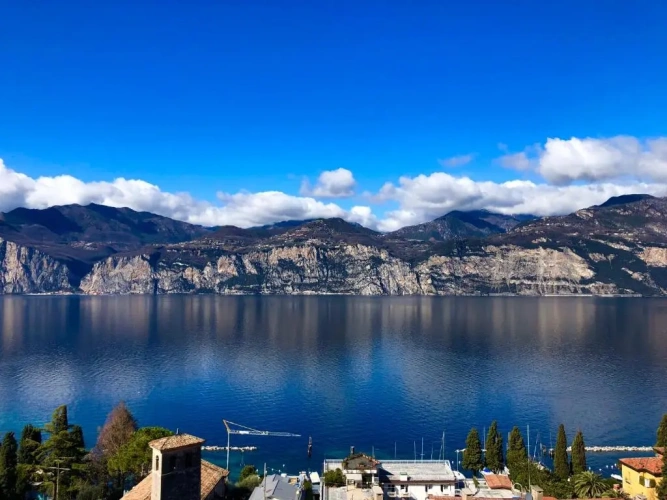 Standard Double room with balcony and with lake view