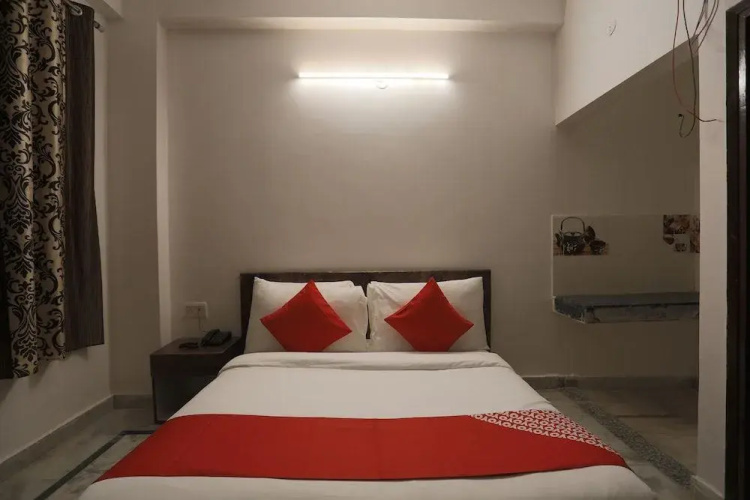 OYO Rooms Noida Atta Market