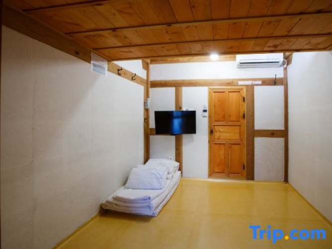 Standard Triple Duplex room