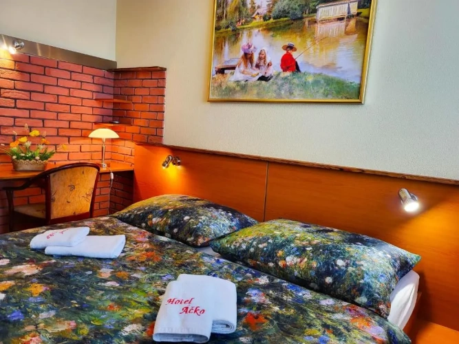 1 Bedroom Double Suite