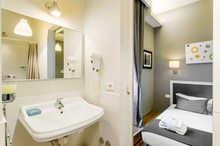 AmoRoma Suite
