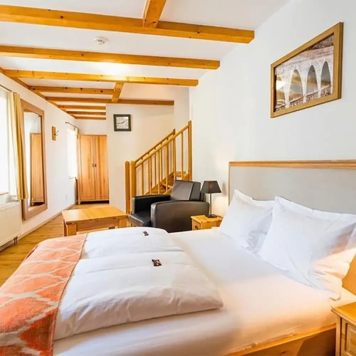 Deluxe Double room with city view