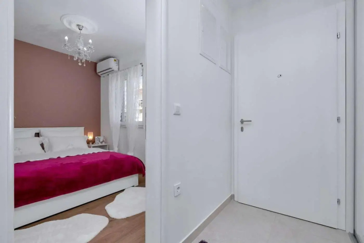 Luxurious Apartment Nino