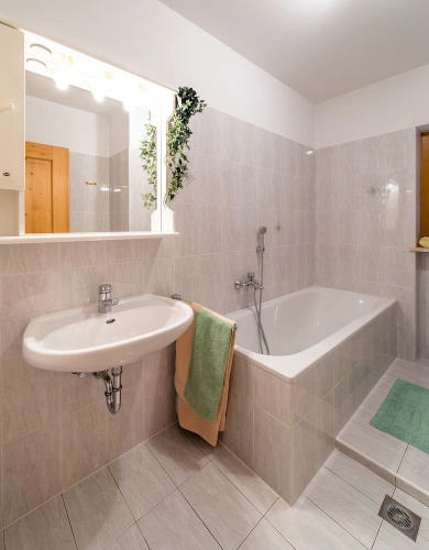 Apartment 4 Holiday - Cesa Ploner