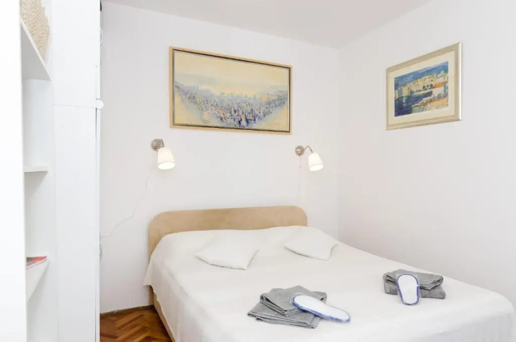 White Wave Guest House
