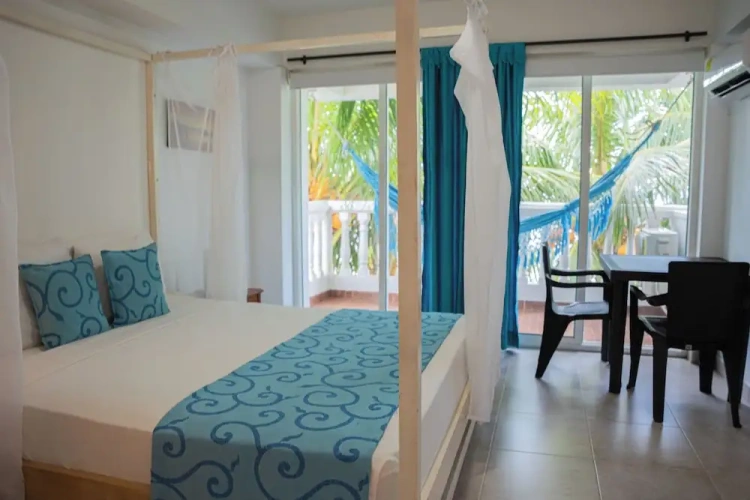Standard Double room with balcony and beachfront
