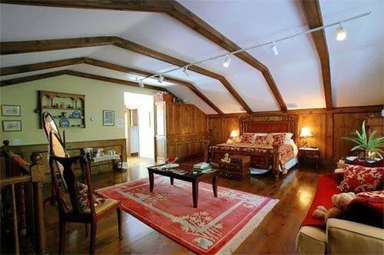 Brock Hollow B & B