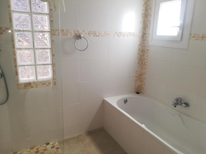 3 Bedrooms Villa