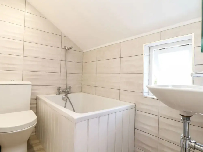 2 Chapel Place