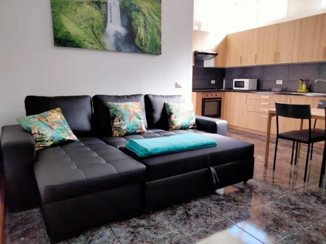 2 Bedrooms Apartment