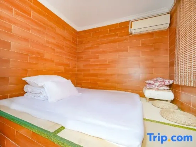 2 Bedrooms Cottage