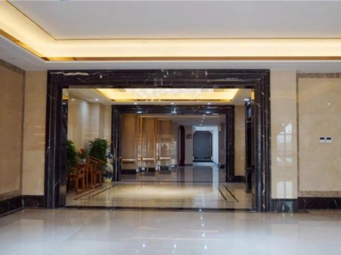 Longhua Ying Hotel