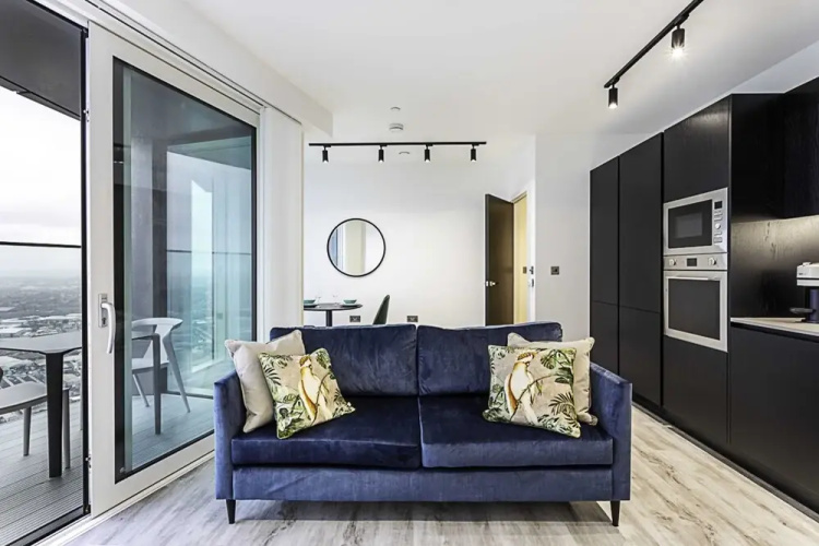 Icon Tower Flat VII