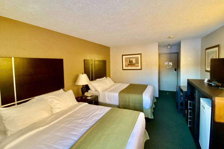 Ramada by Wyndham Whitecourt