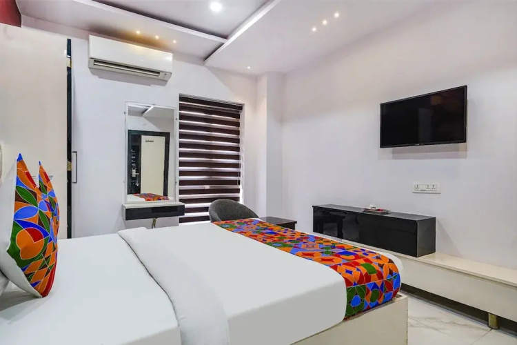 Fabhotel Lalitha Elite