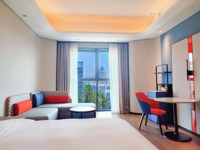 Standard Double room with city view
