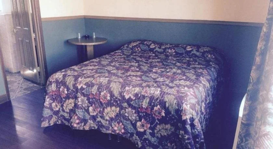Monterey Motel