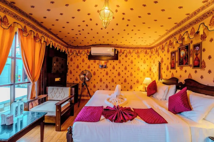 Theharav Resort