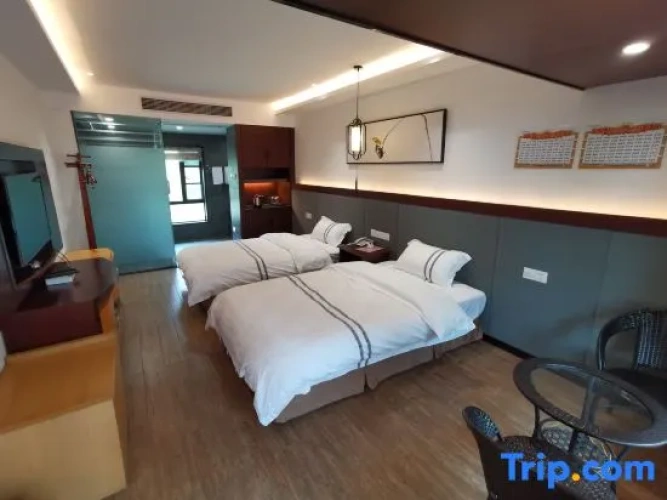 Economy room
