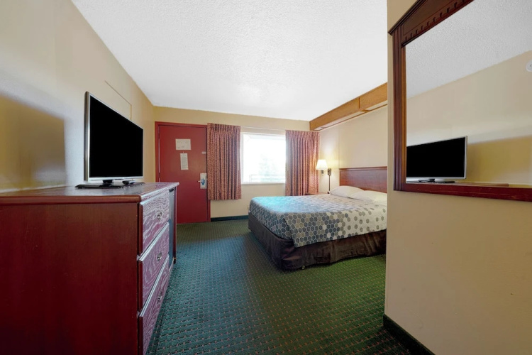 Rodeway Inn Convention Center