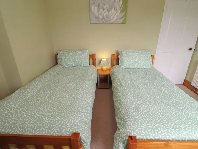No2 Budle Bay Cottage