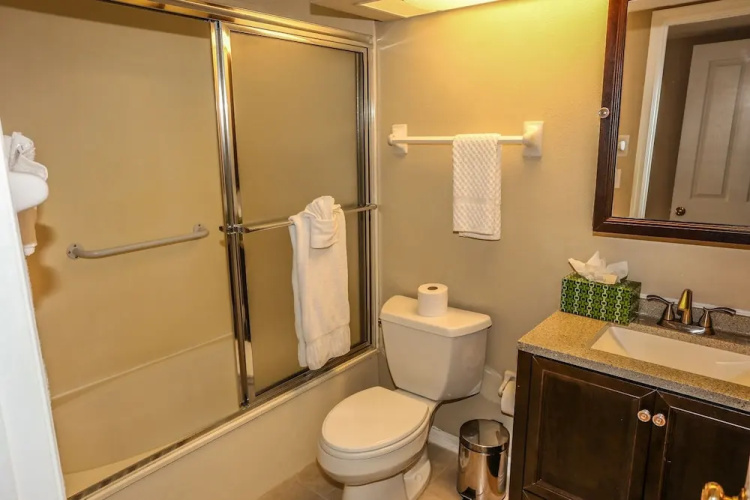 Ocean Harbor 402A