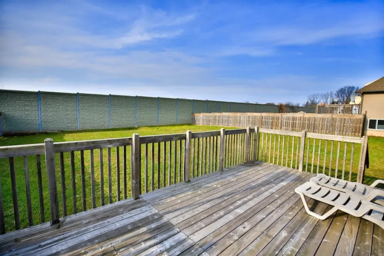 Fallsview Family Home
