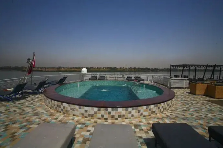 Movenpick MS Darakum