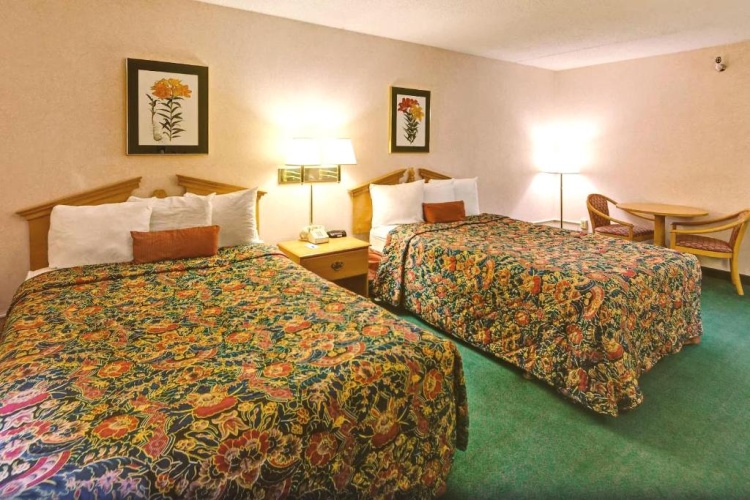 Deluxe Quadruple room