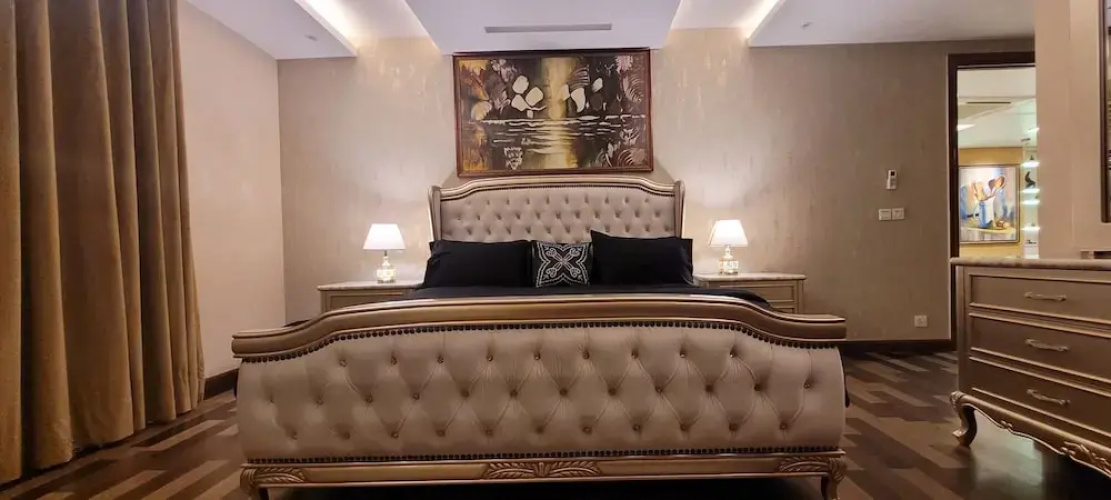 Goldcrest Luxury Apartments