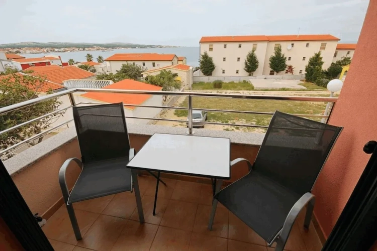1 Bedroom Apartment with balcony