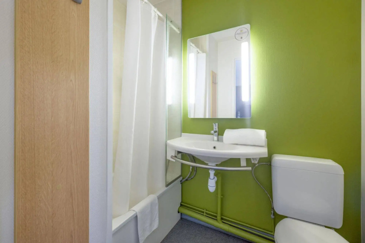 B&B HOTEL Brest Kergaradec