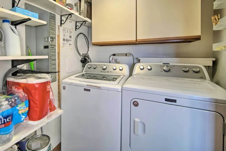 Welcoming Brigantine Condo w/ Ocean Views!