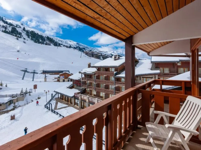 Studio with balcony and with mountain view