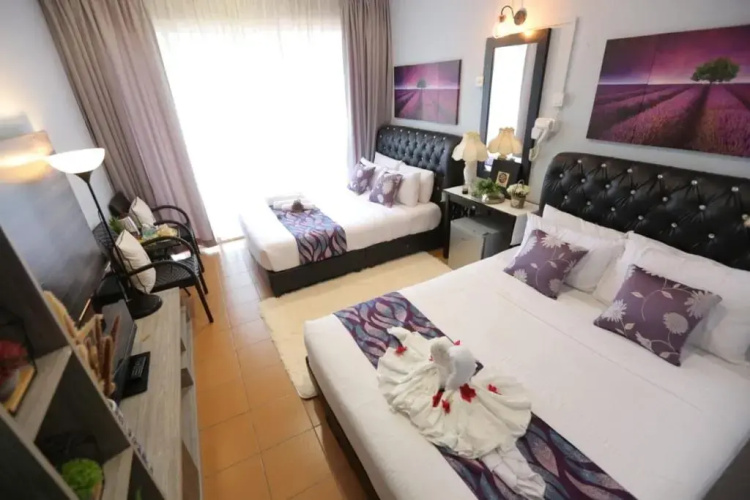 Ghazrin's Garuda Hotel